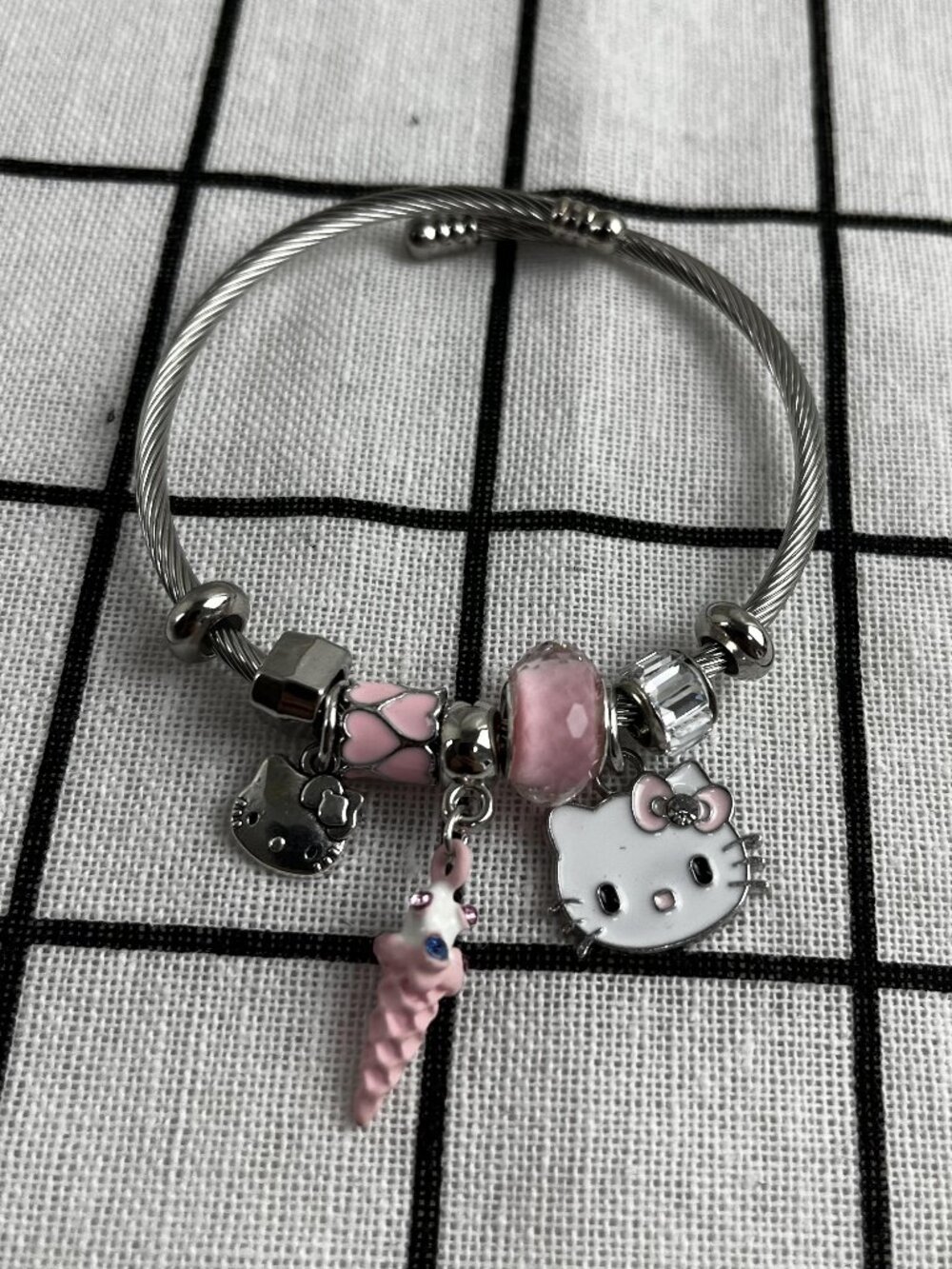 NO.453 Pink Hello Kitty Bracelet cute